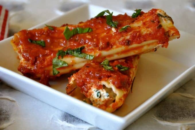Spinach and Vegan Ricotta Stuffed Manicotti
