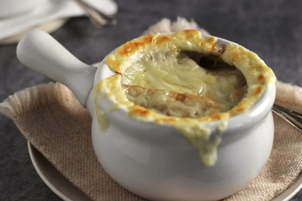 Stale Bread French Onion Soup Topping