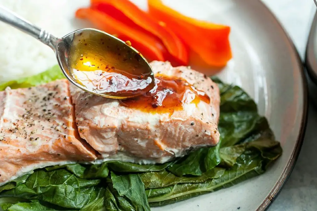 Steamed Ginger Soy Salmon