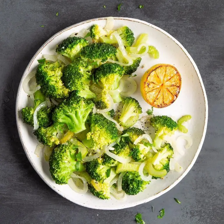 Steamed Lemon Herb Broccoli