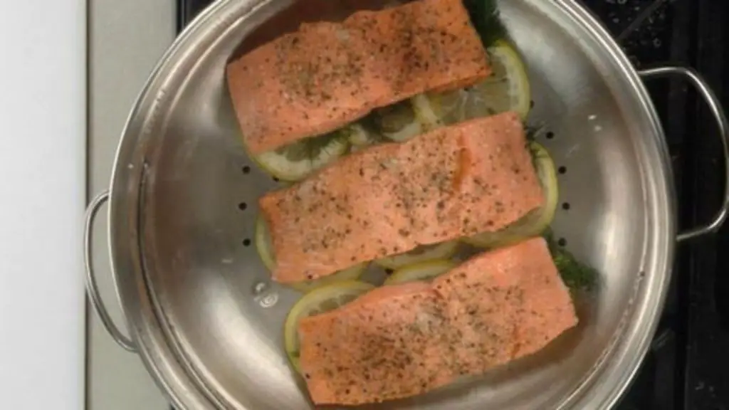 Steamed Salmon with Lemon and Dill