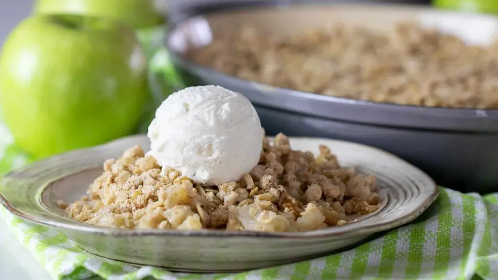 Stevia-Sweetened Apple Crumble