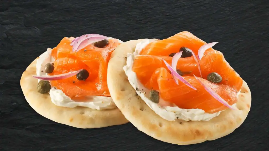 Stonefire Naan with Smoked Salmon and Cream Cheese