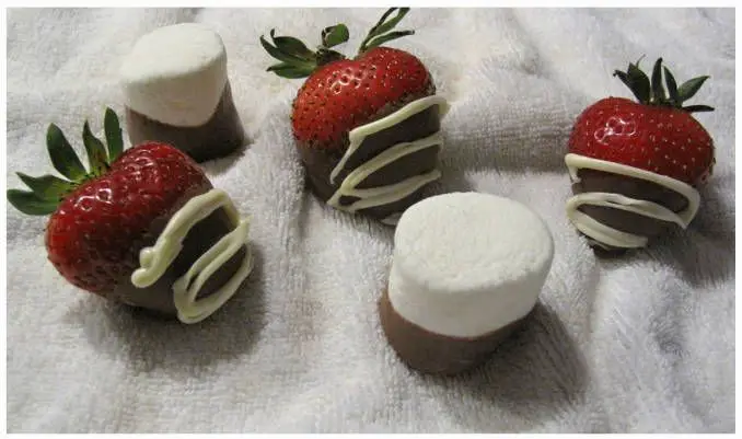 Strawberries Dipped in Chocolate and Mini Marshmallows