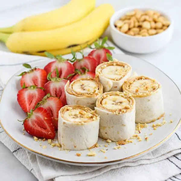 Strawberry Banana Roll-Ups