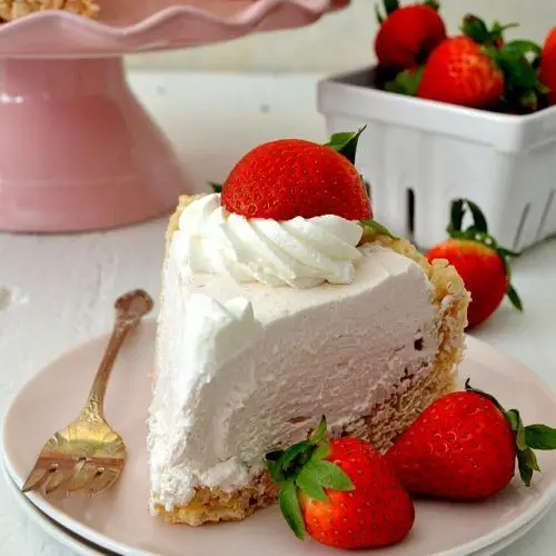 Strawberry Cheesecake Rice Krispies Treats