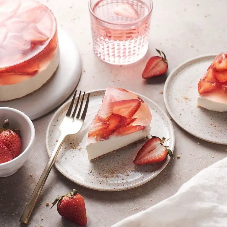 Strawberry Gelatin Cheesecake