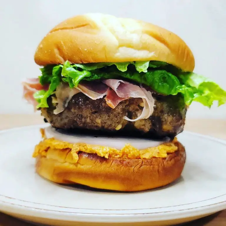 Sun-Dried Tomato Feta Burgers
