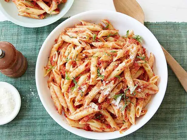 Sun-Dried Tomato and Basil Pesto Penne