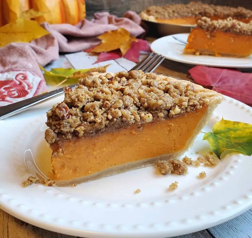 Sweet Batata Pie with Cinnamon Glaze