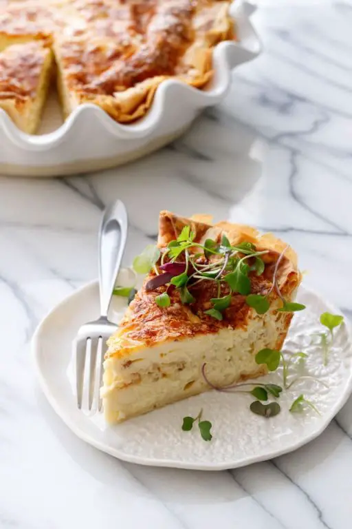 Sweet Onion and Cheddar Quiche