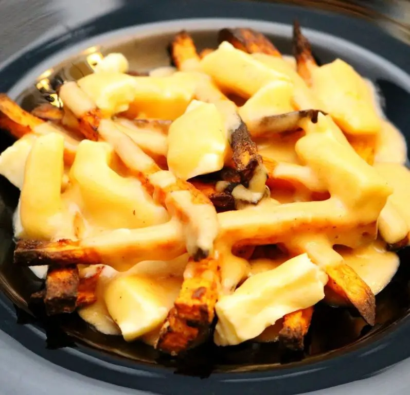 Sweet Potato Poutine with Maple Syrup Drizzle