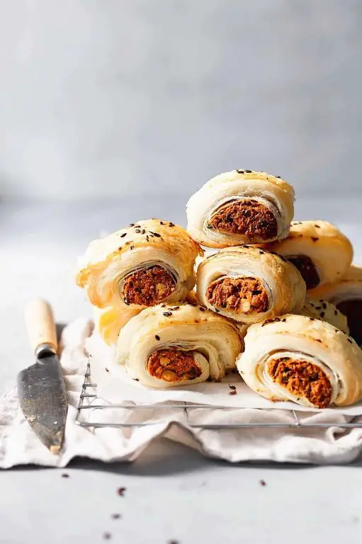 Sweet Potato and Chickpea Vegan Puff Pastry Pockets