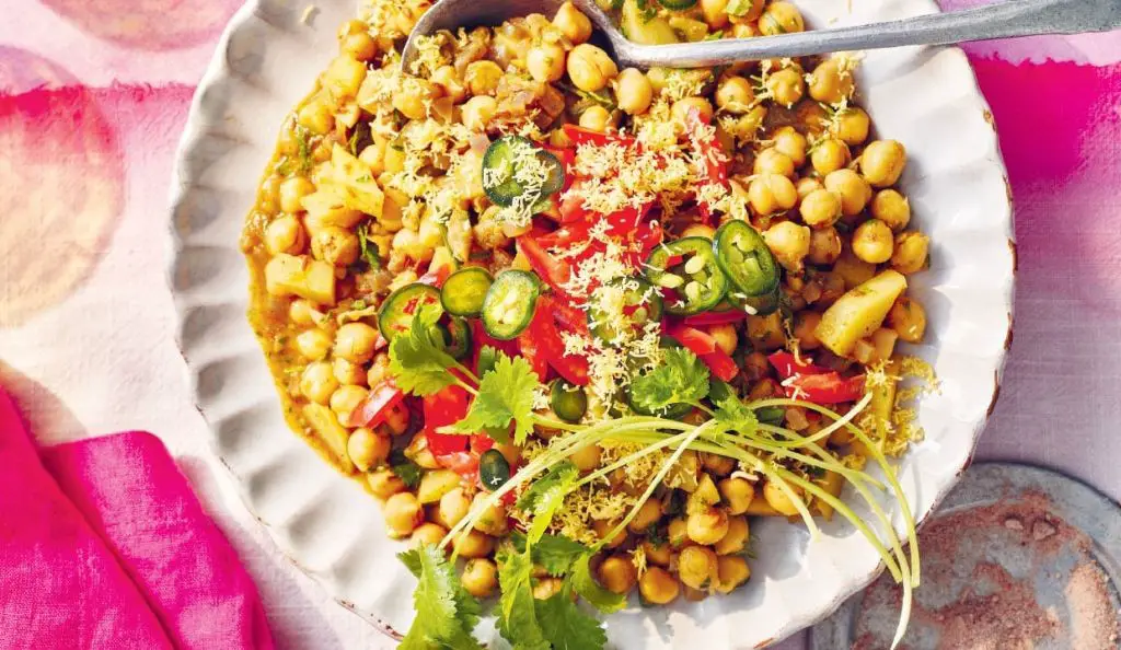 Sweet and Sour Chickpea Chaat