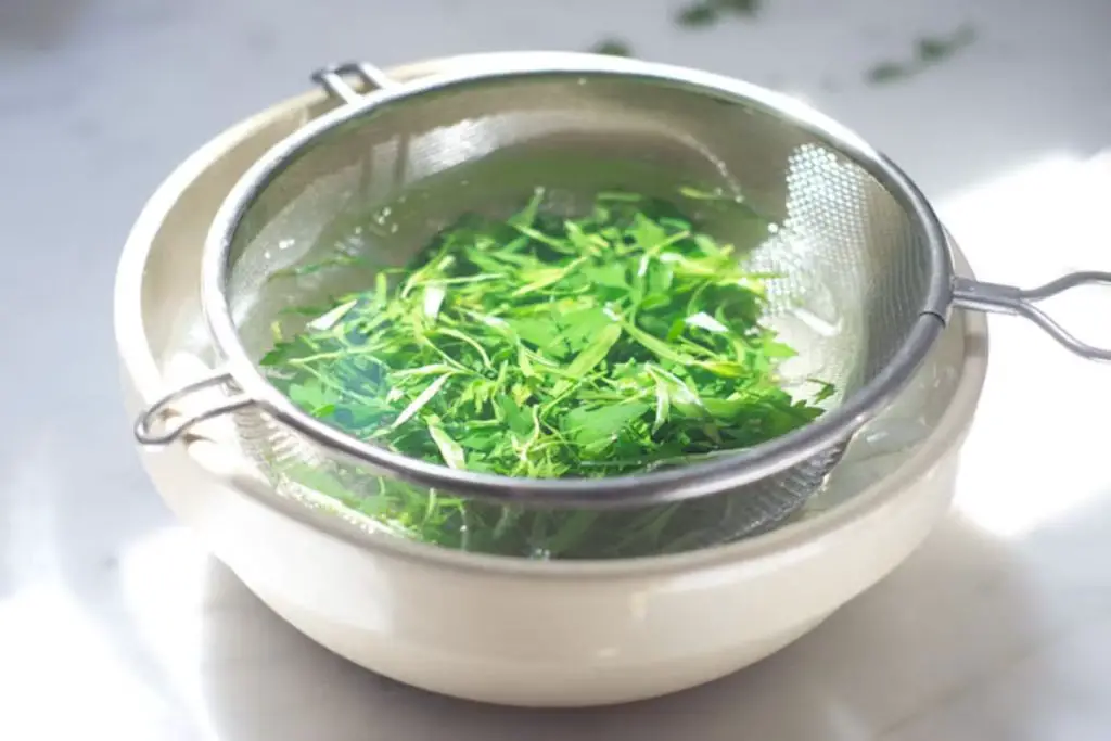 Tarragon Infused Olive Oil Dip