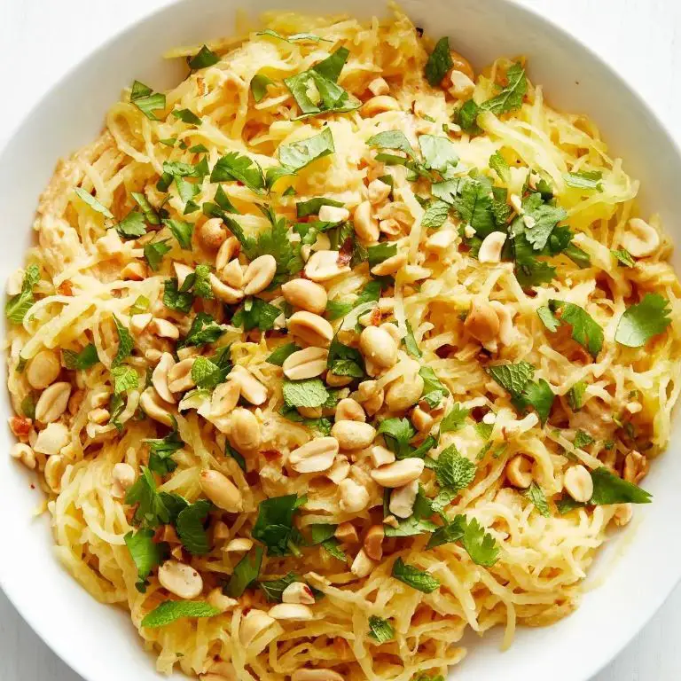 Thai Peanut Chicken Spaghetti Squash