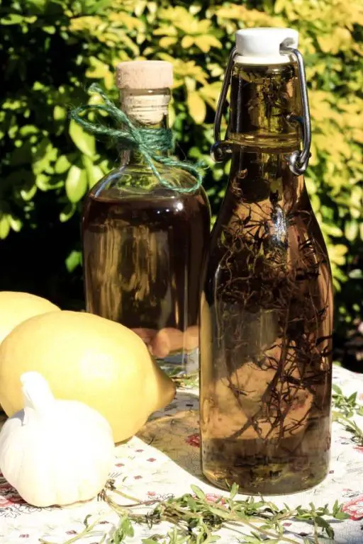 Thyme and Garlic Infused Olive Oil