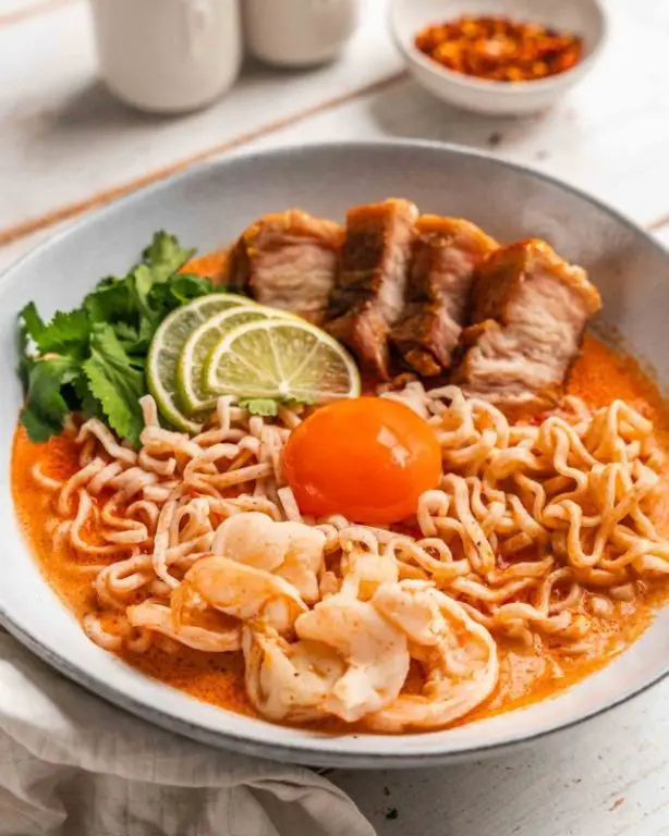 Tom Yum Pork Ramen with Shrimp