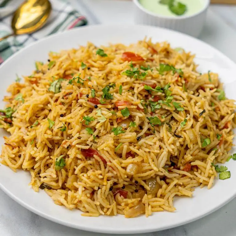 Tomato Rice with Cumin and Curry Leaves