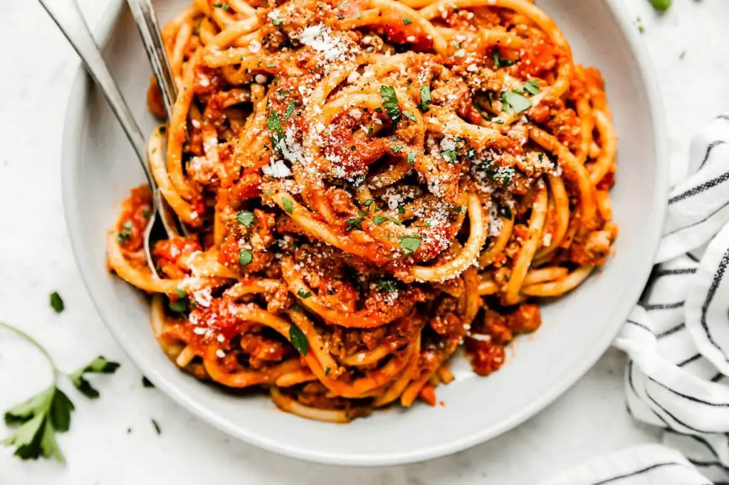 Turkey Bolognese Sauce with Spaghetti