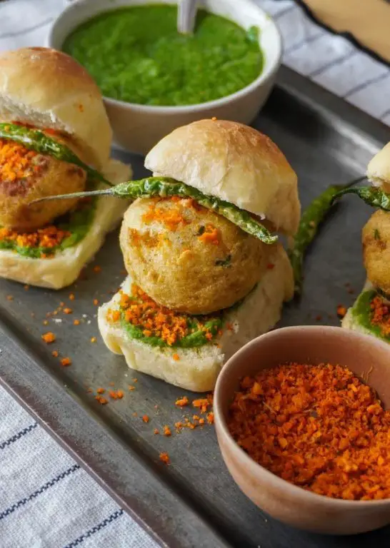 Vada Pav with Green Chutney