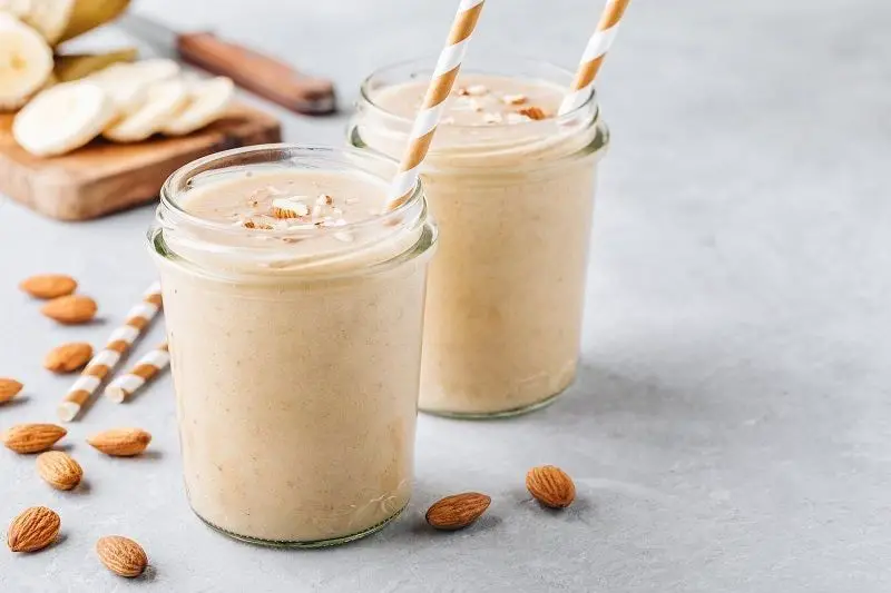 Vanilla Almond Fiber-Rich Smoothie