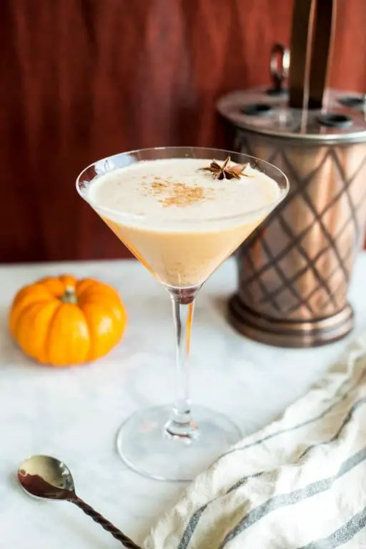Vanilla Bean Pumpkin Pie Martini