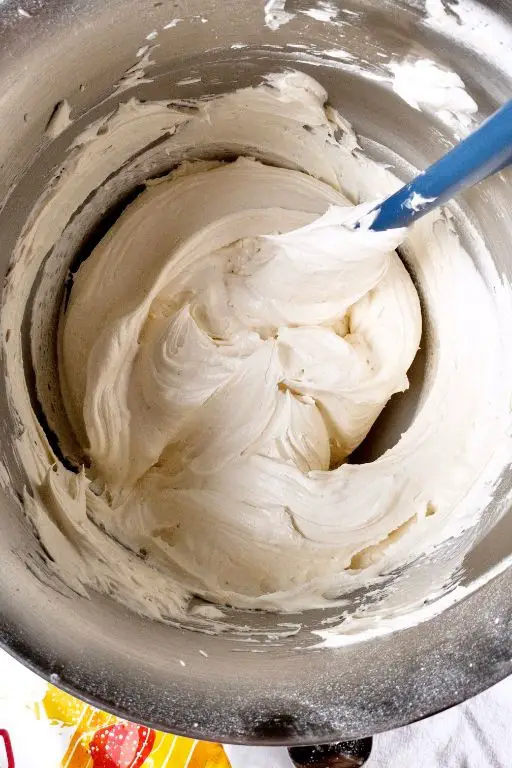 Vanilla Bean Whipped Buttercream Frosting