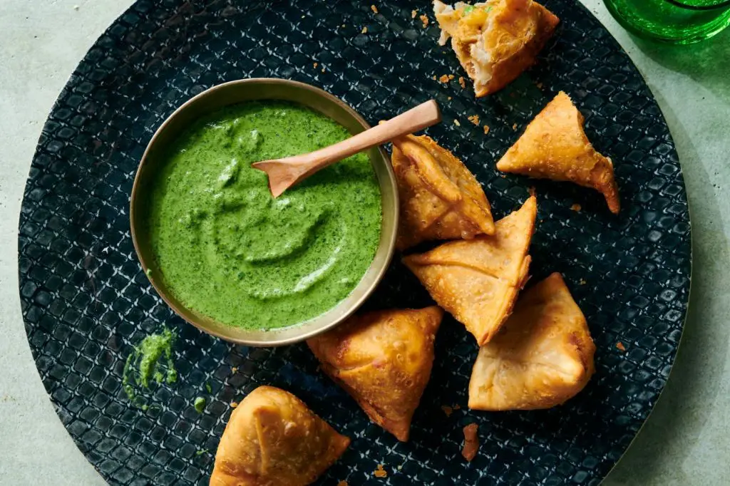 Varavah Patties with Mint Chutney