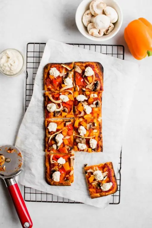 Vegan Flatbread with Cashew Cheese