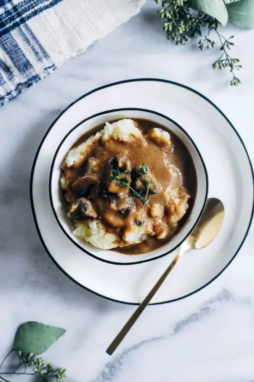 Vegan Gravy with Porcini Mushrooms