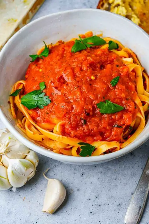 Vegan Spaghetti with Marinara Sauce