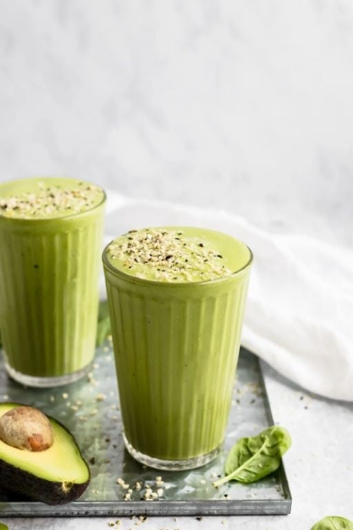 Vegan Spinach and Avocado Smoothie