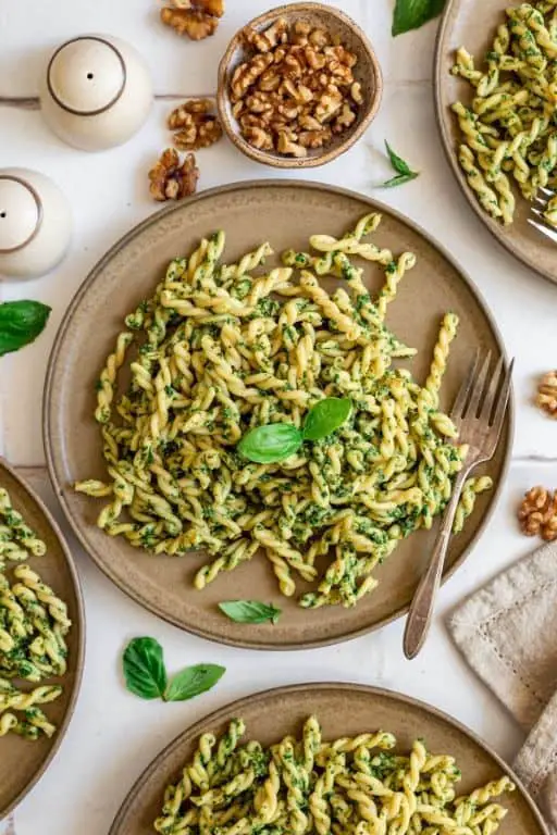 Vegan Spinach and Walnut Pesto
