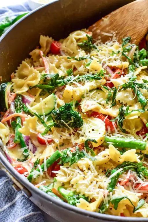 Vegetable Medley Ragu Alfredo Farfalle