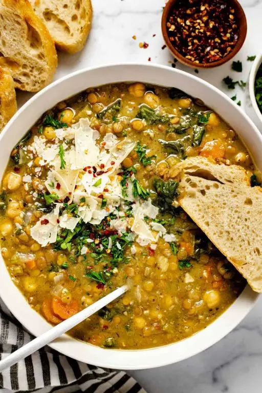 Vegetarian Instant Pot Lentil Soup