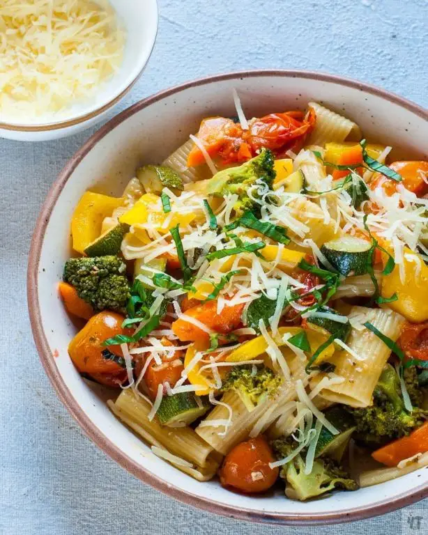 Vegetarian Instant Pot Pasta Primavera