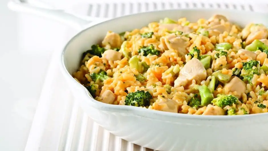 Velveeta Cheesy Chicken Casserole