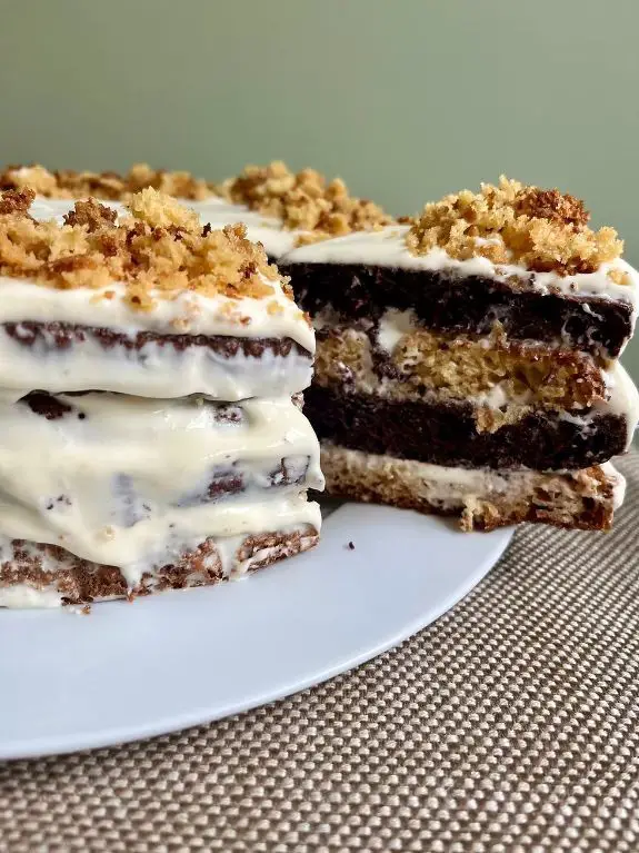 Velvety Smetannik Cake
