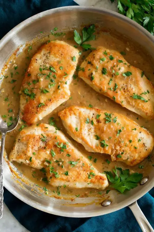 Velvety White Wine Chicken Gravy