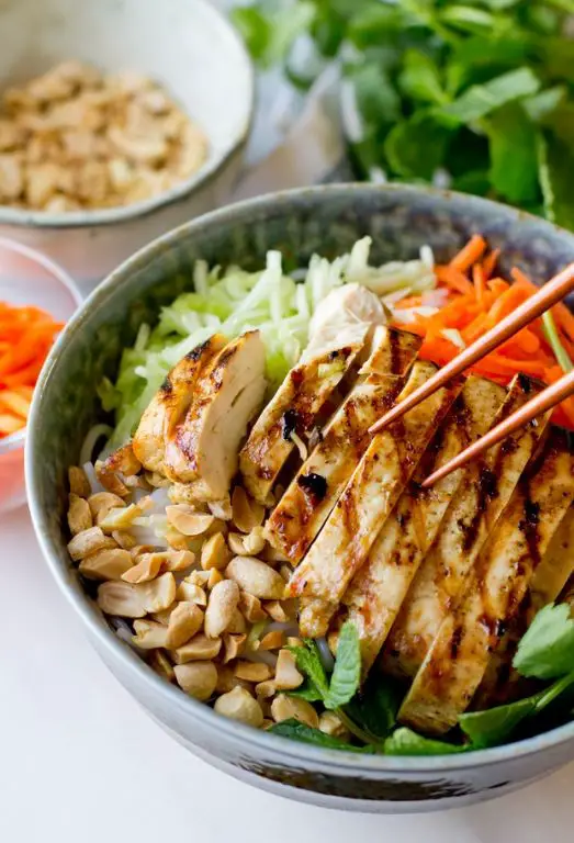 Vietnamese Vermicelli Salad with Grilled Chicken