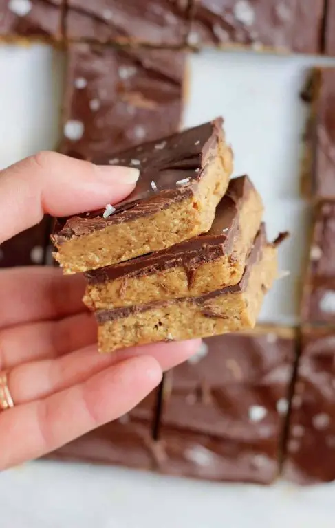 Walnut Flour Peanut Butter Bars
