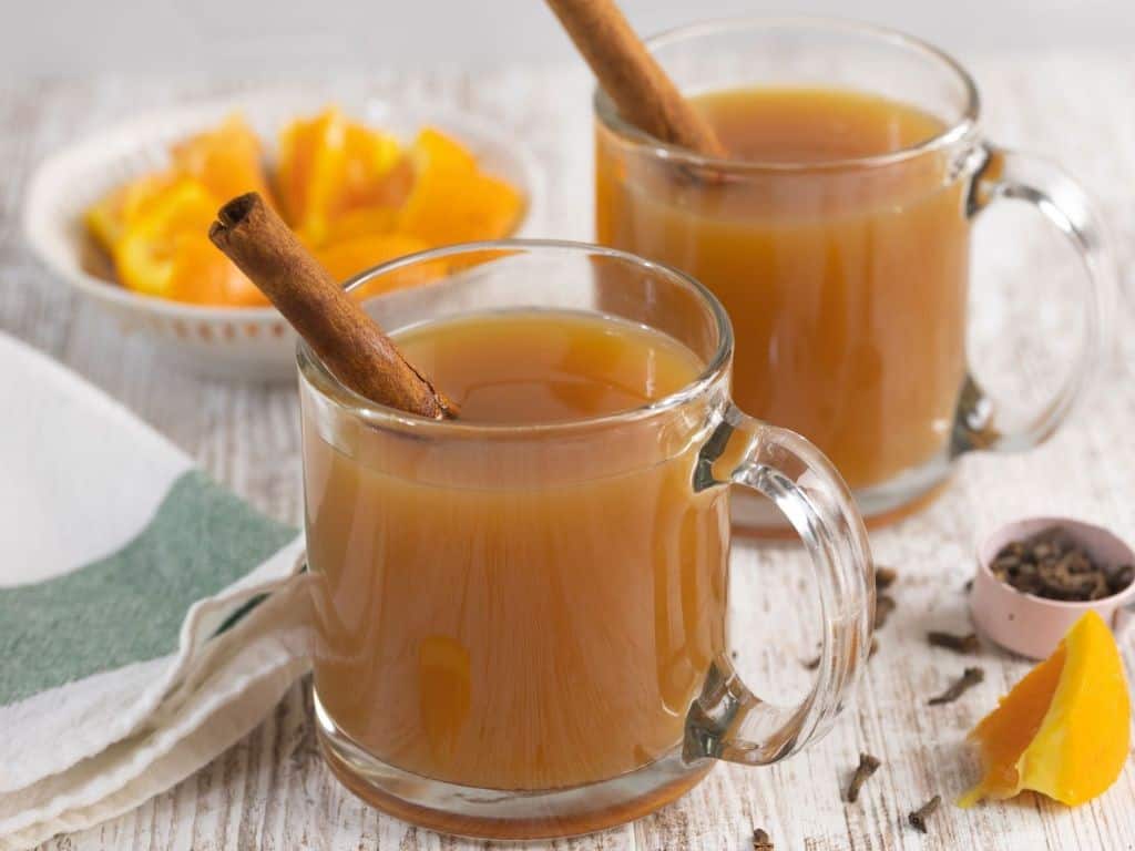 Warm Spiced Apple Cider with Nutmeg