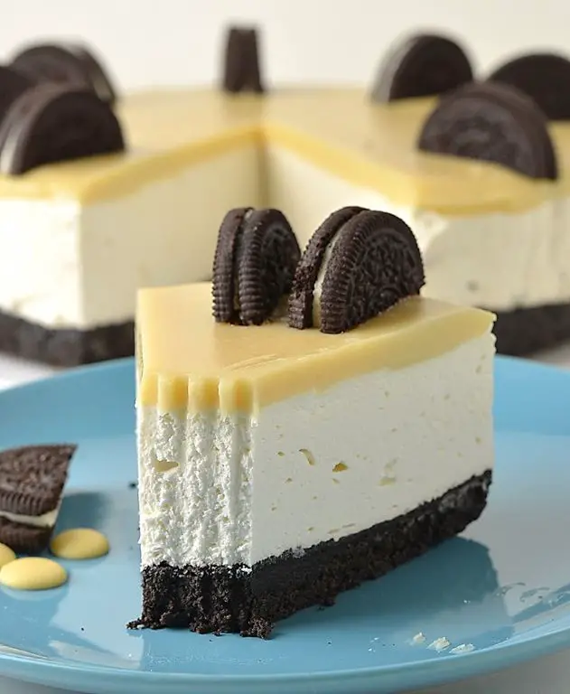 White Chocolate Oreo Cheesecake