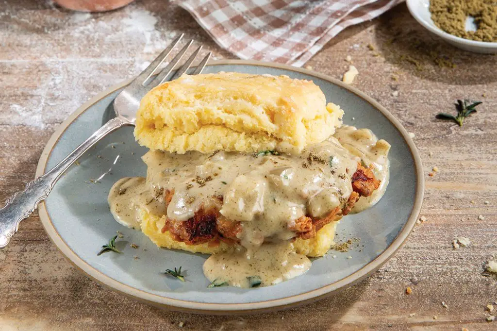 White Corn Meal Biscuits with Gravy