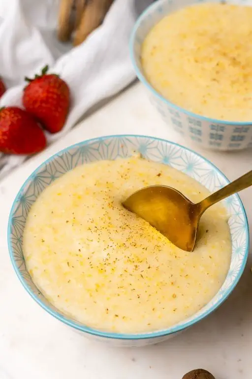 White Corn Meal Porridge with Cinnamon and Sugar