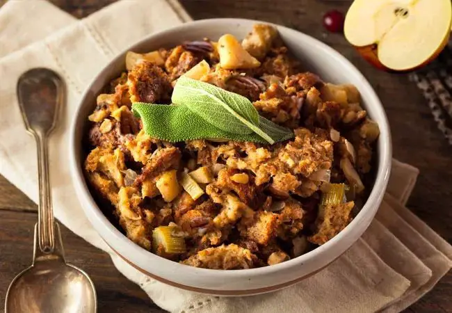 Whole Grain Stuffing with Apples and Walnuts