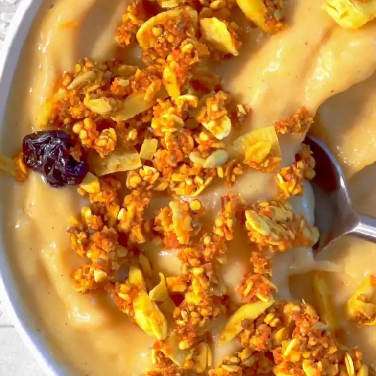 Wild Persimmon Smoothie Bowl