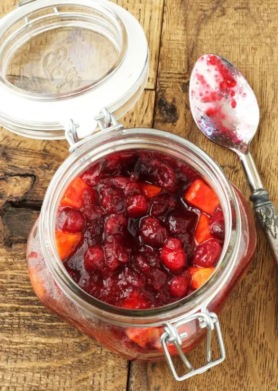 Wild Persimmon and Cranberry Sauce