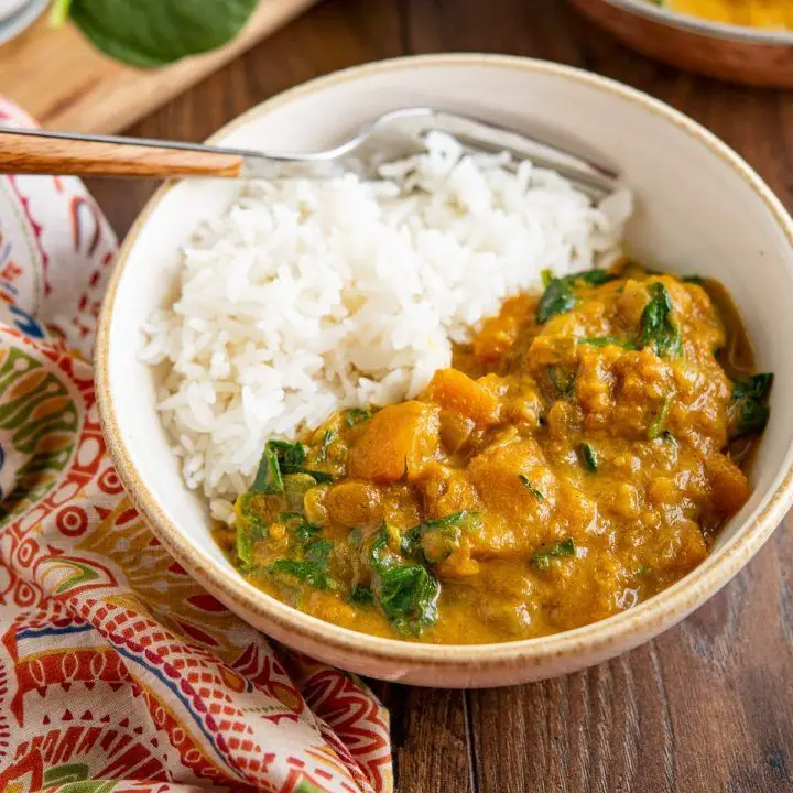 Yellow Squash and Spinach Curry